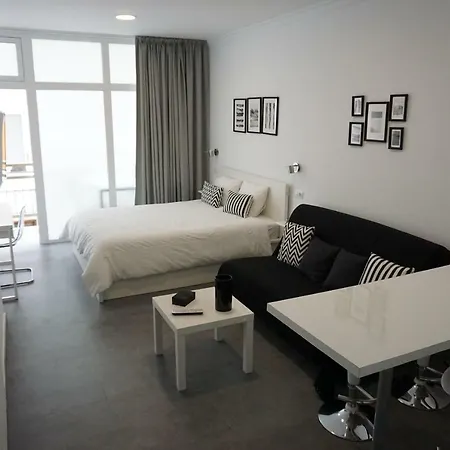 Apartamento Black & White Canteras Las Palmas de Gran Canárias