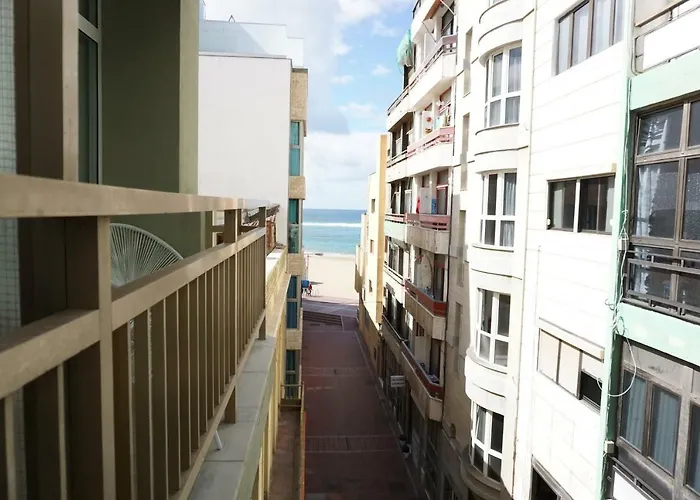 Апартаменти Black & White Canteras