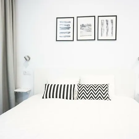 Black & White Canteras