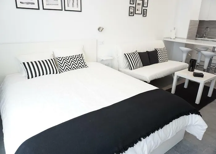 Black & White Canteras