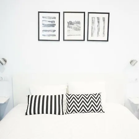 Black & White Canteras Apartment *