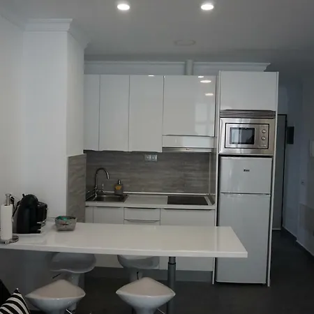 Black & White Canteras Apartment